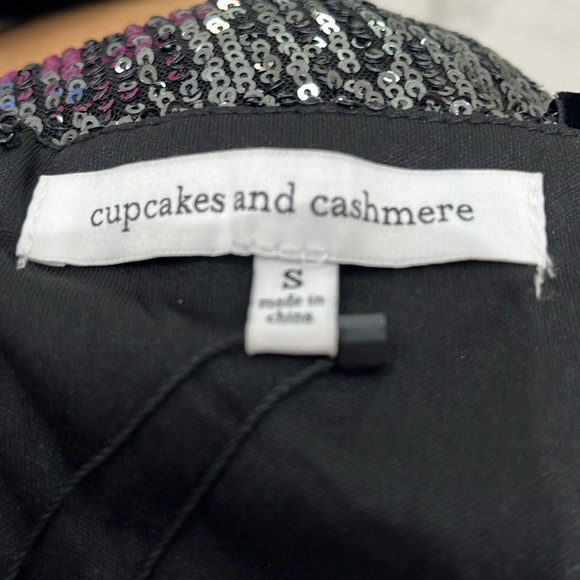 Cupcakes and cashmere Joelle dress in black size S. - Picture 6 of 6